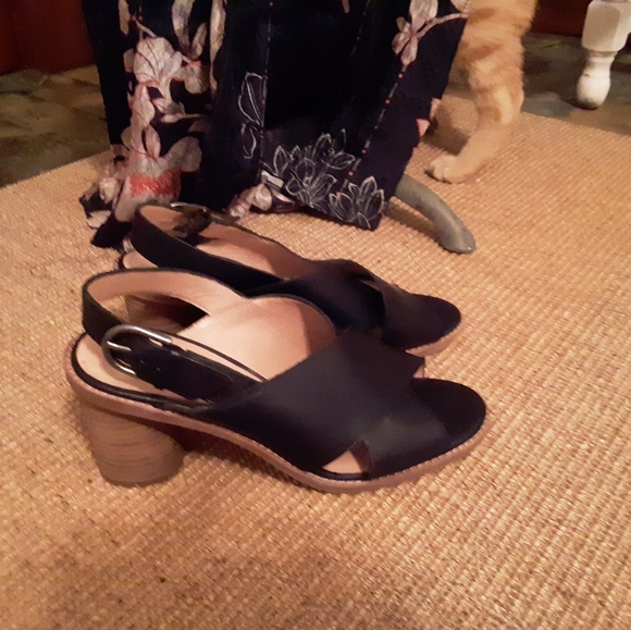 Madewell Black Sandal - Picture 2 of 8